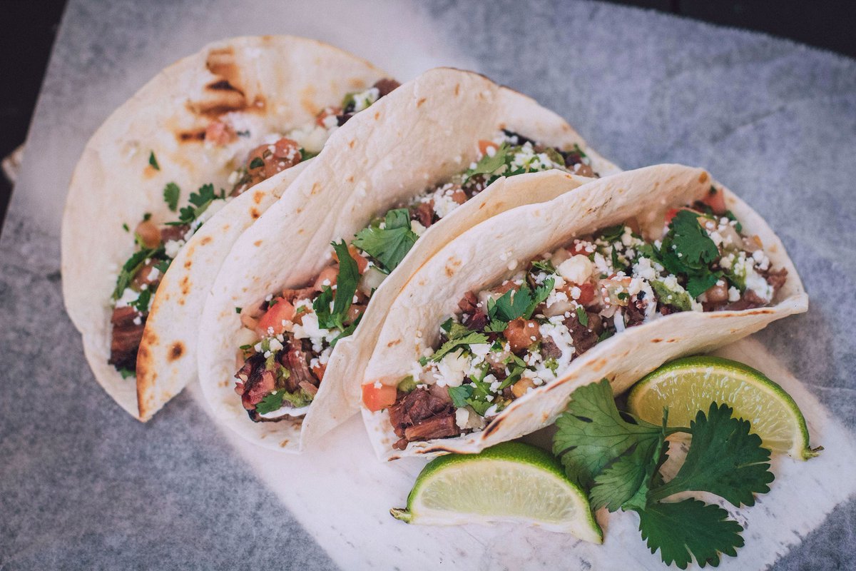 Let's give something taco 'bout! Our Street Taco Party Kits are perfect for Cinco De Mayo. Enjoy signature Angus Brisket, cilantro, lime creme fraiche, guasaca, pico de gallo, cilantro and grilled tortillas for 30 tacos. Order at 4rsmokehouse.com/order-online 🌮