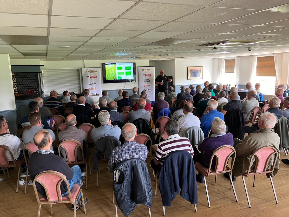 It's been a fantastic turnout for today's bowls seminar at Dunnington Bowls Club, with over 70 delegates in attendance!