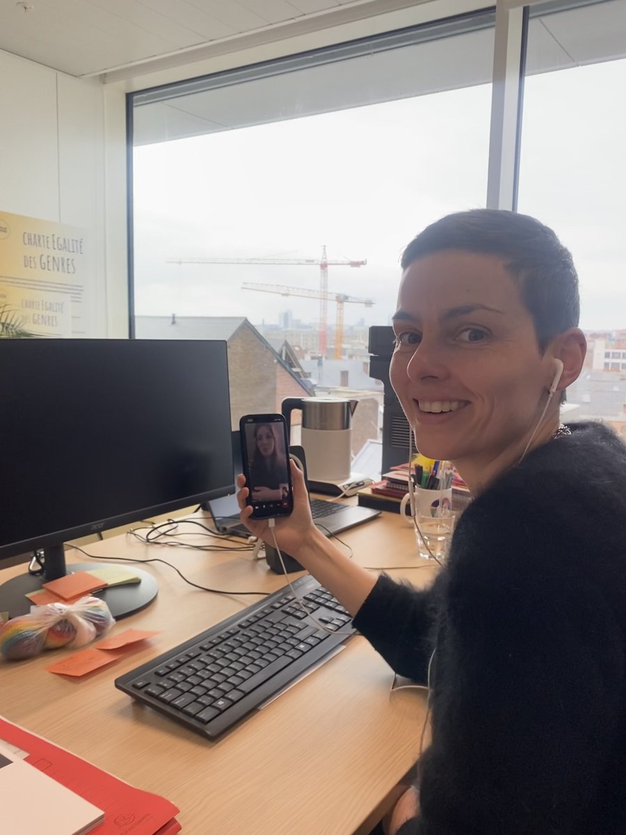 DelphineHouba's tweet image. Réunion avec l’association #HyperemesisBelgium qui m’a accompagnée durant ma maladie de grossesse. Ensemble, battons-nous pour la santé des femmes ✊#hyperemese #hyperemesis