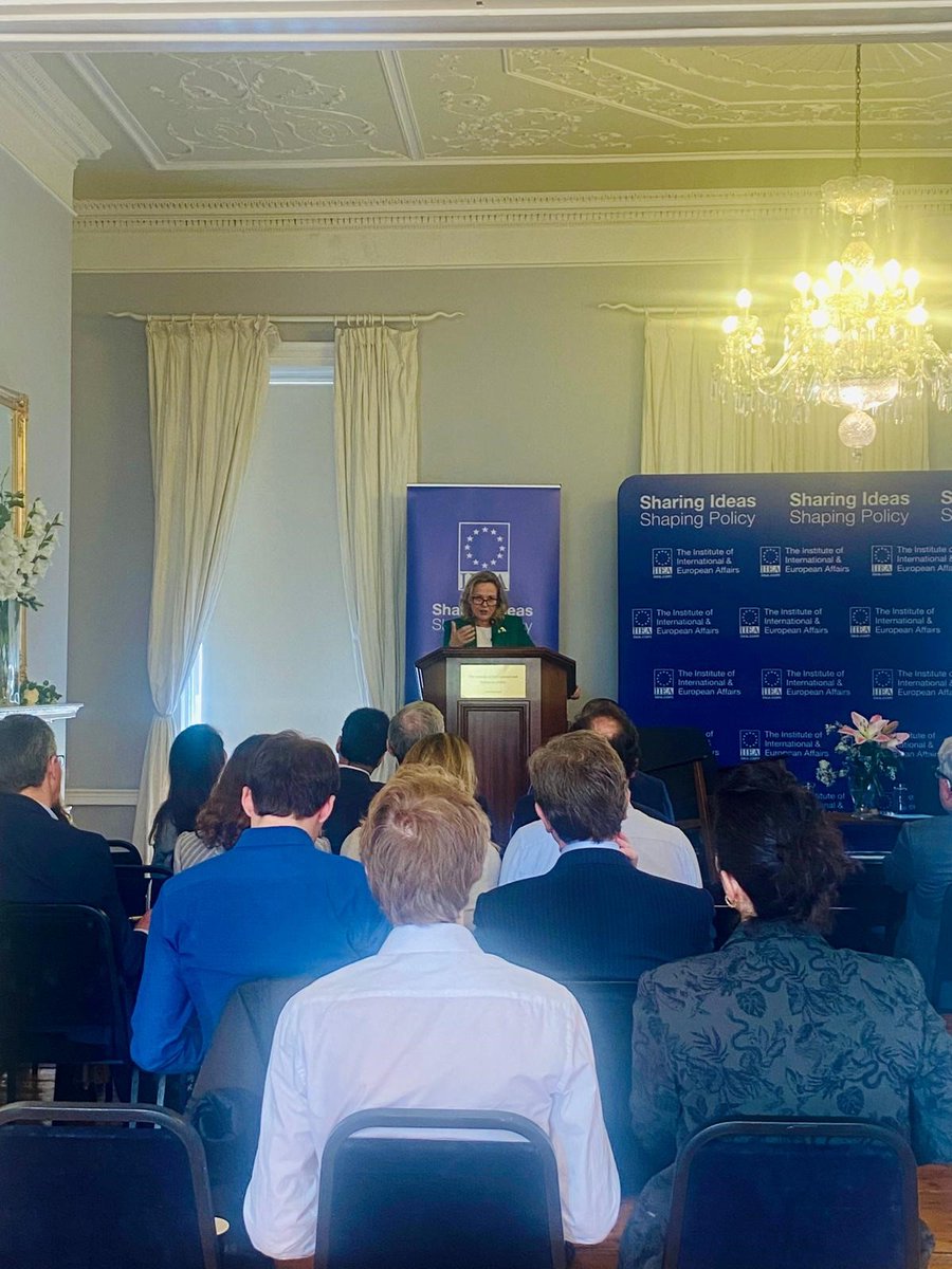 'The partnership between EIB and Ireland is not only close......but is truly special' says @NadiaCalvino, @EIB speaking at the @iiea this afternoon.