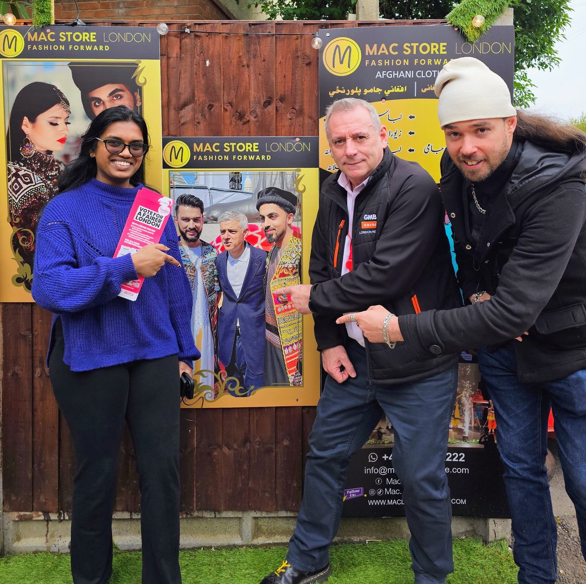 A brilliant board in #WealdstoneEast ,residents are turning their backs on Tory Misinformation and Politics of Division staying with and turning to @UKLabour . We came across a little gem of an outlet proudly promoting @SadiqKhan ✊🏻🌹 @HarrowLabour @LondonLabour