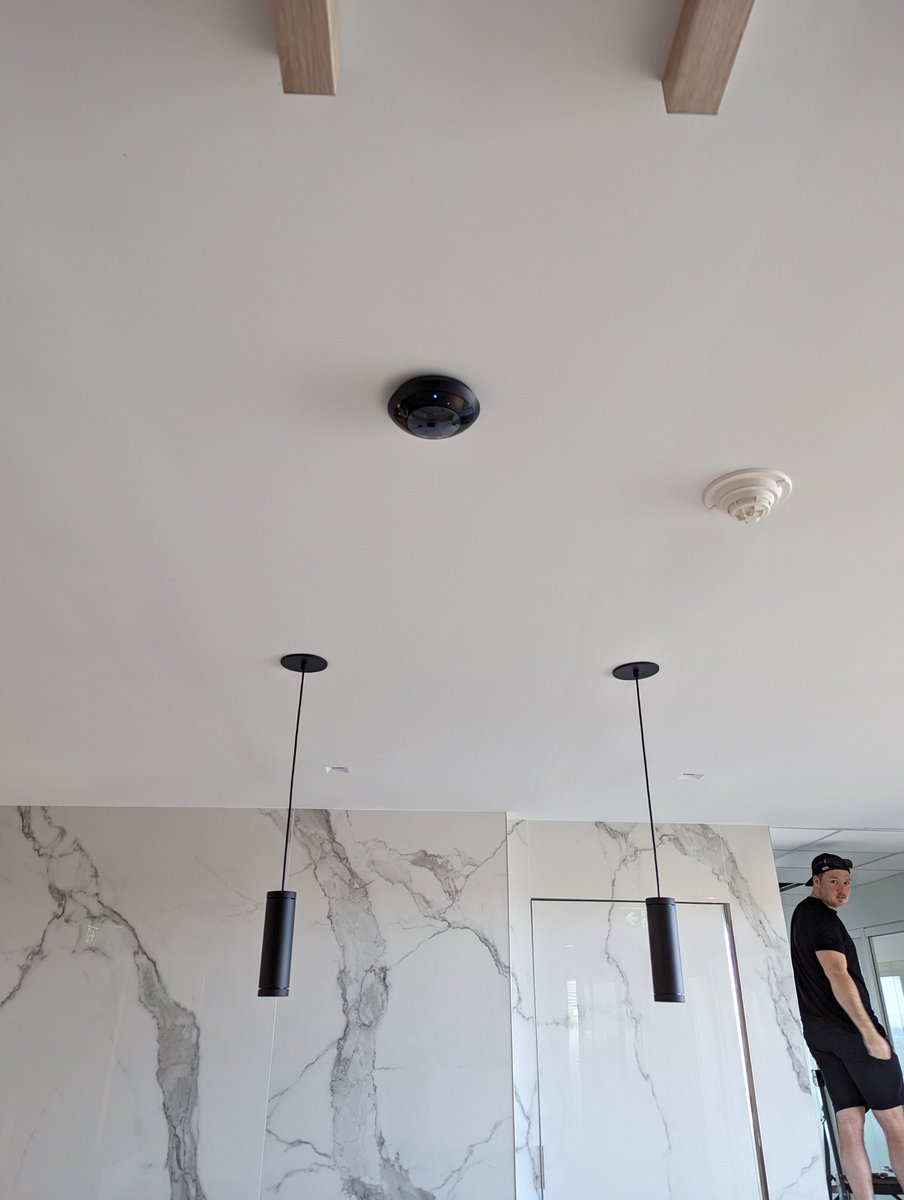 A few devices installed at this big job were working on. The customer has decided to go with AI Theta pros instead of the G4 bullets. I'll have a video out soon. More in-depth then @MactelecomN @Ubiquiti