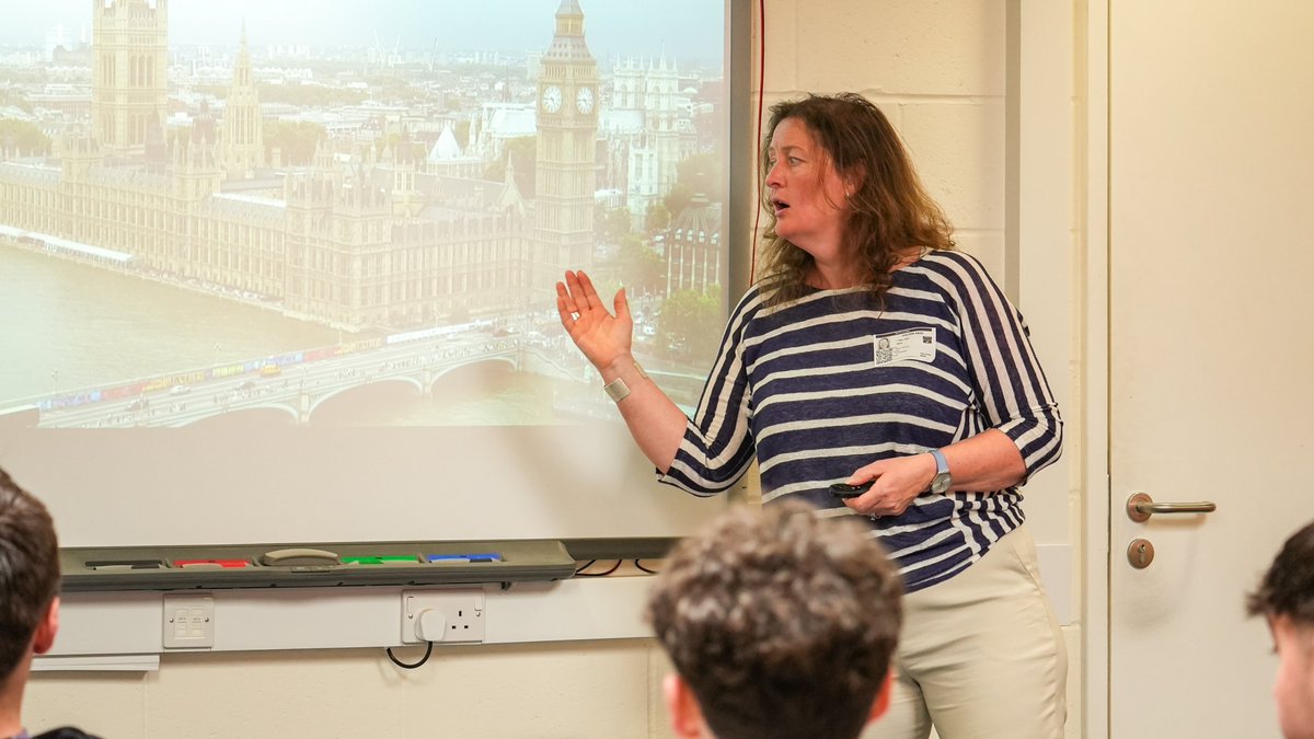 On Wednesday, over 200 A Level and Vocational students attended an interactive presentation by Kerrie Carpenter, Senior Education Officer from the @UKParliament. To read more, click the link below! 👇 bexhillcollege.ac.uk/interactive-pr… #BexhillCollege #OutstandingOpportunities @YourUKParl