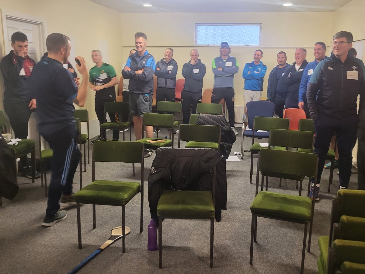 Alan Mullen tweet media