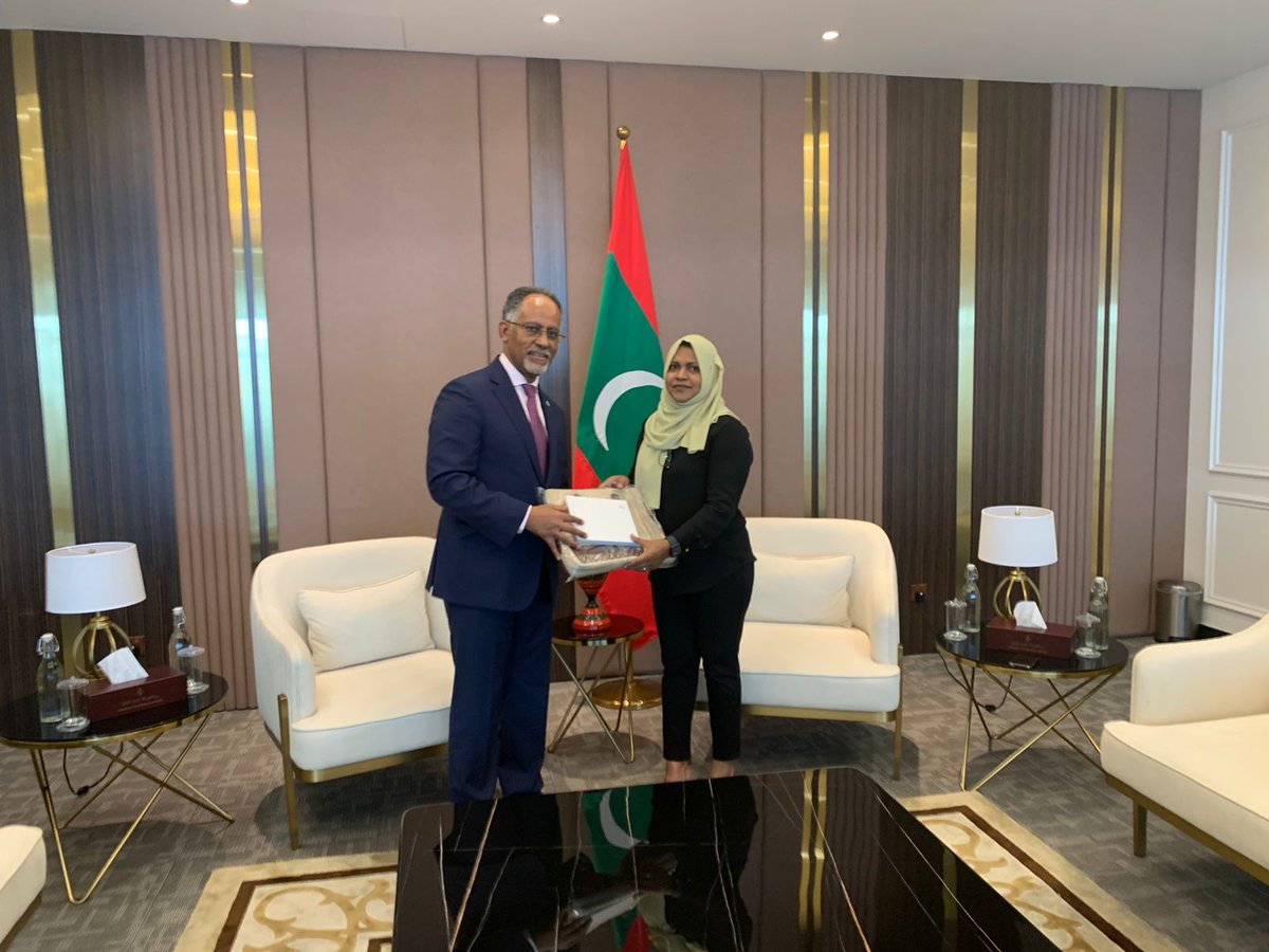 It was a pleasure to meet Her Excellency @SherynaSamad, the Minister of State for Foreign Affairs of the Maldives. Thank you for constructive and engaging discussions for further strengthening the ICRC-Maldives relationship.