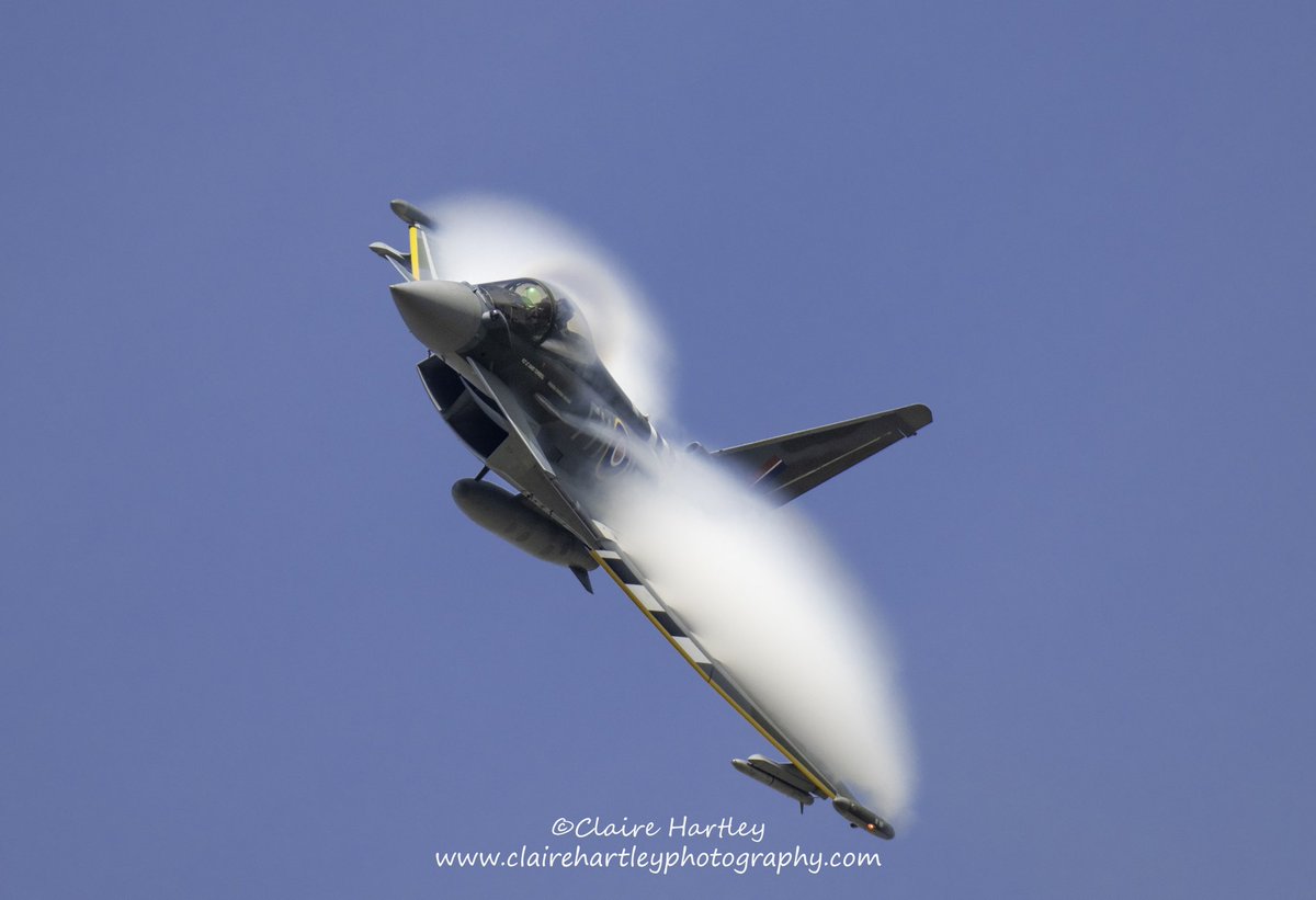 Much better conditions for photographing todays display!