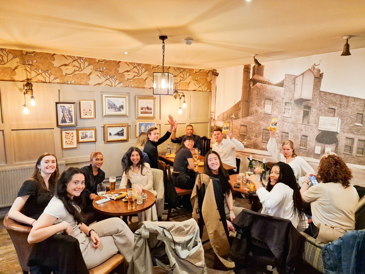 Ready to keep the good times rolling? Let's bring back that amazing atmosphere from yesterday for another laid-back Thursday night!

#publife #Kensington #thursdaydrinks #chillvibes #thingstodoinkensington #kensingtonlife #afterworkdrinks
@youngspubs