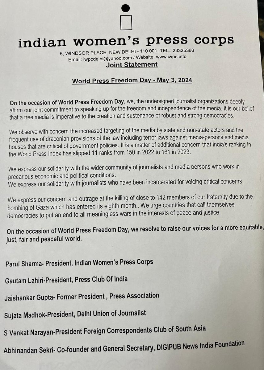 Indian Women’s Press Corps (@iwpcdelhi) on Twitter photo #IWPC held a panel discussion on International #WorldPressFreedomDay. A joint statement was issued. <a href="/newslaundry/">newslaundry</a> founder <a href="/AbhinandanSekhr/">Abhinandan Sekhri</a>, Senior journalists <a href="/Jaishankar56/">Jaishankar Gupta</a> <a href="/sujatamadhok/">Sujata Madhok</a> <a href="/SVenkatNarayan1/">S Venkat Narayan</a> and <a href="/PCITweets/">Press Club of India</a> president Gautam Lahiri
<a href="/iwpcdelhi/">Indian Women’s Press Corps</a> #IWPC held a panel discussion on International #WorldPressFreedomDay. A joint statement was issued. <a href="/newslaundry/">newslaundry</a> founder <a href="/AbhinandanSekhr/">Abhinandan Sekhri</a>, Senior journalists <a href="/Jaishankar56/">Jaishankar Gupta</a> <a href="/sujatamadhok/">Sujata Madhok</a> <a href="/SVenkatNarayan1/">S Venkat Narayan</a> and <a href="/PCITweets/">Press Club of India</a> president Gautam Lahiri
<a href="/iwpcdelhi/">Indian Women’s Press Corps</a>