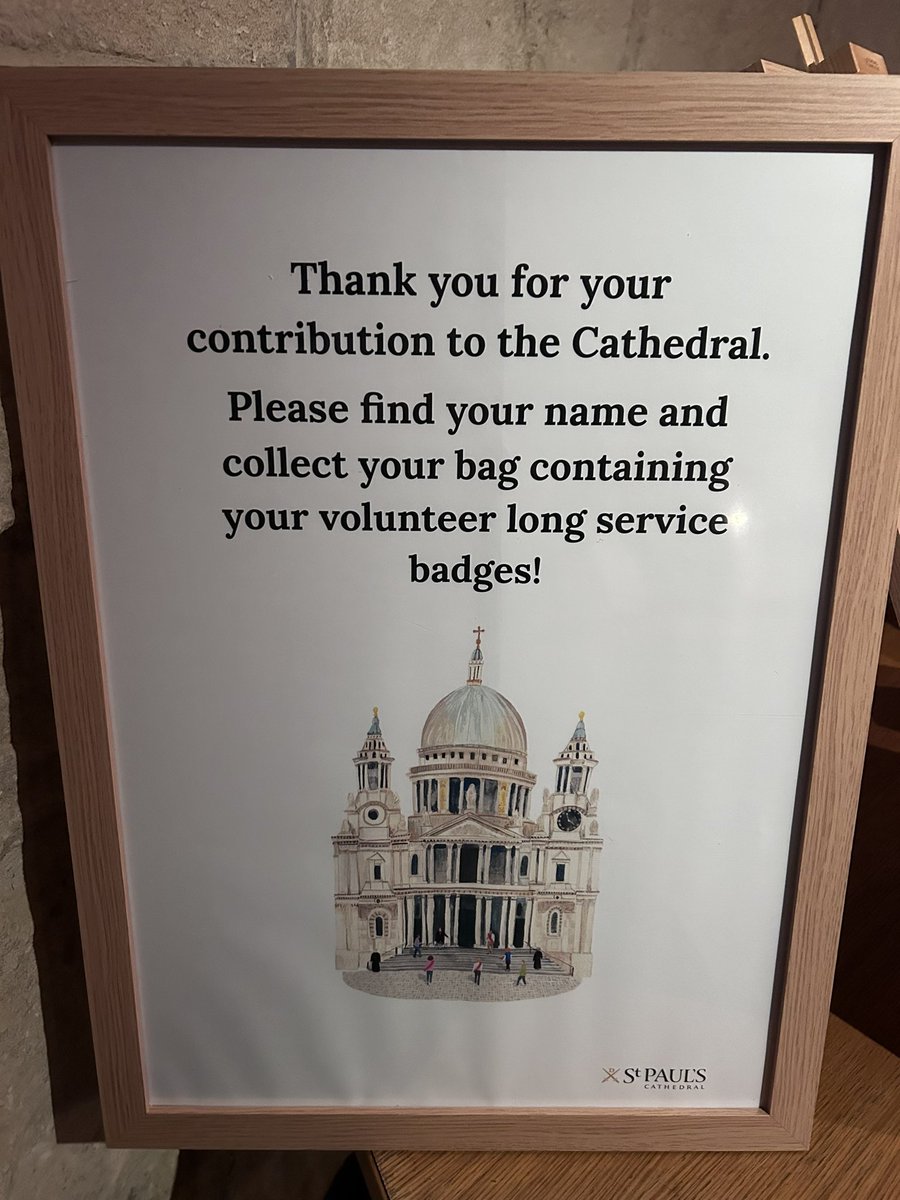 Wonderful to be able to say thank you to some of our @StPaulsLondon #volunteers this afternoon.