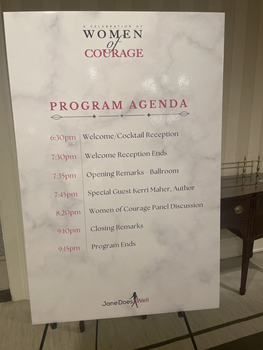 Thrilled to attend @JaneDoesWell1 signature annual event, 'Women of Courage', at the Wellesley Country Club. It was an inspiring evening that honored 4 incredible nominees. We also got to meet author @kerrimaherbooks to learn about her new book. Thank you for a great night!