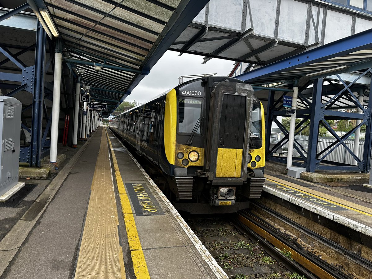 450060 at Guildford on 27th April 2024