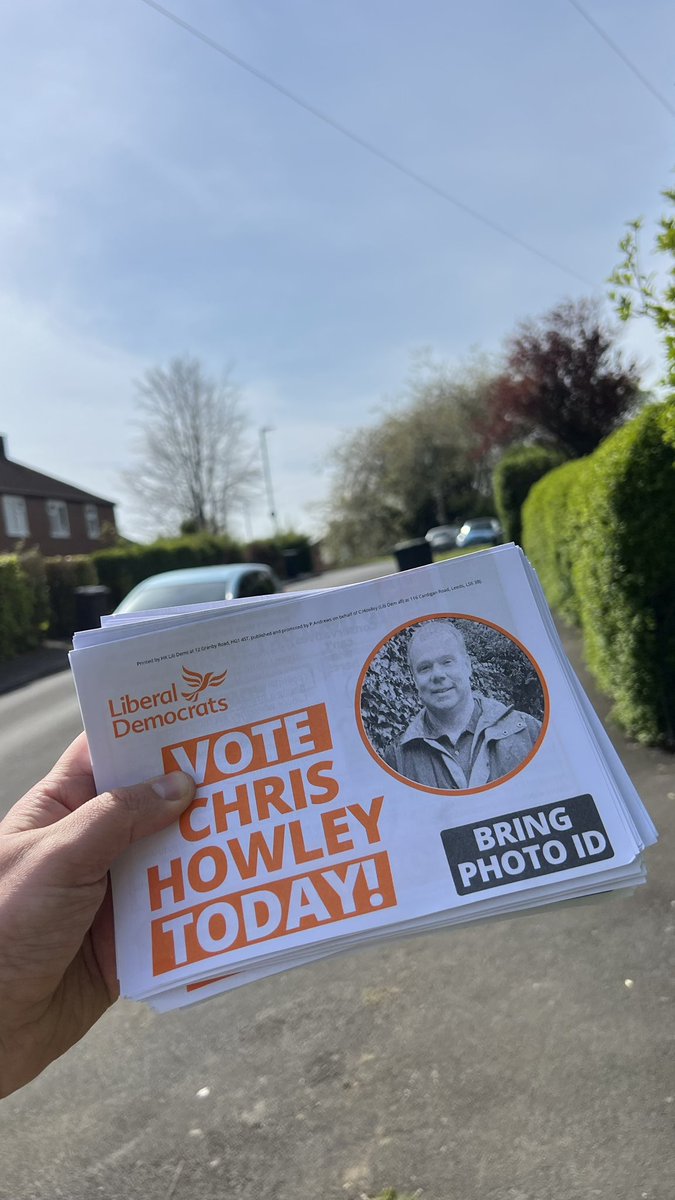 Lots of support for Cllr Adele Hayes in Knottingley & Ferrybridge this morning 🗳️ Now in Leeds to help out Chris Howley in Weetwood 🔶