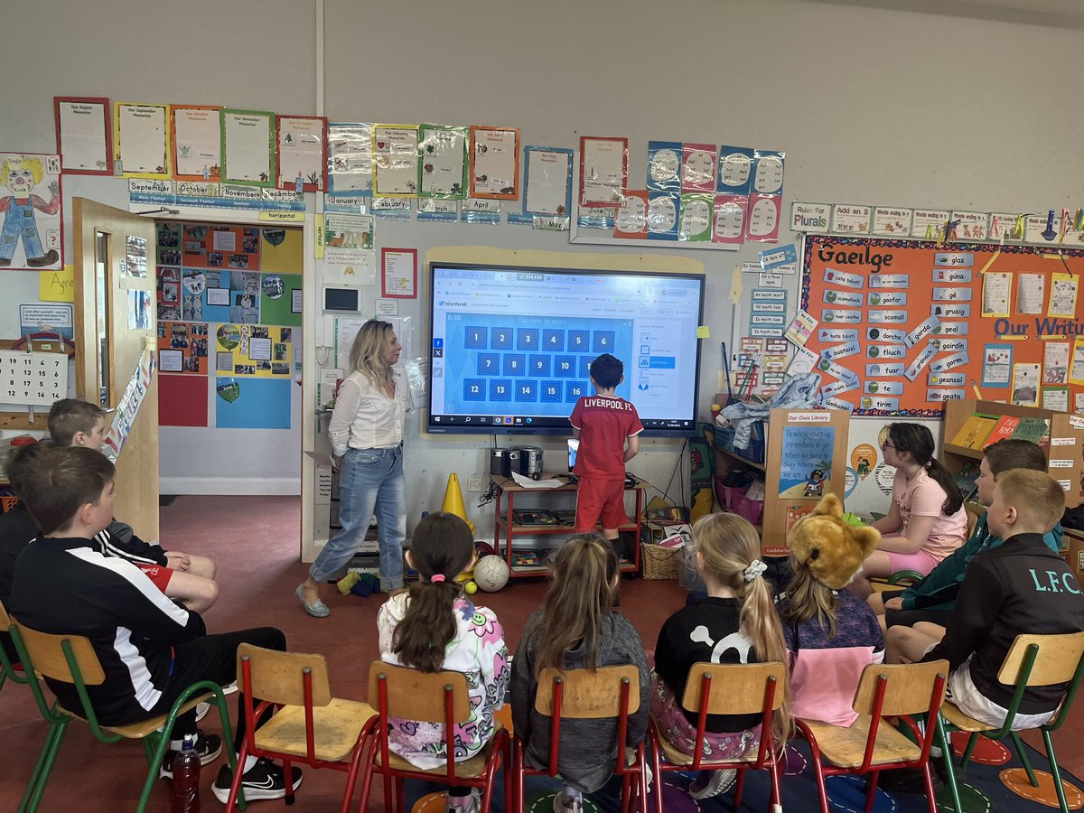 Thanks to Monika for a brilliant interactive and hands on Spanish lesson this week. We are loving learning and speaking the Spanish language @BlueStarProg @Education_Ire