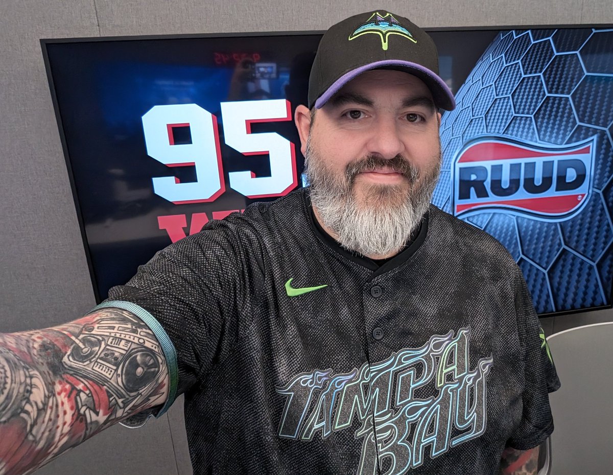 I can't stress enough how amazing the @RaysBaseball organization is. Not only were they nice enough to hook us up with their new City Connect jerseys, but they swung into the studio during the show today to drop off a new one for me because I got the wrong size! #Rays #RaysUp