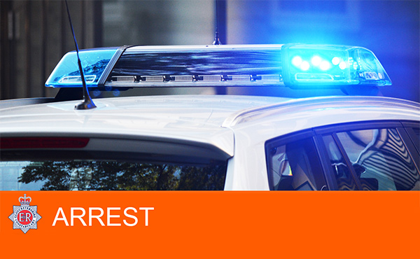 Four men and a 16-year-old, all from Bristol, are in police custody after being arrested at 2.15am (2 May) on suspicion of going equipped to steal. We stopped a car in Stow-on-the-Wold and found items inside which could be used to commit a burglary. More: orlo.uk/1T4Cl