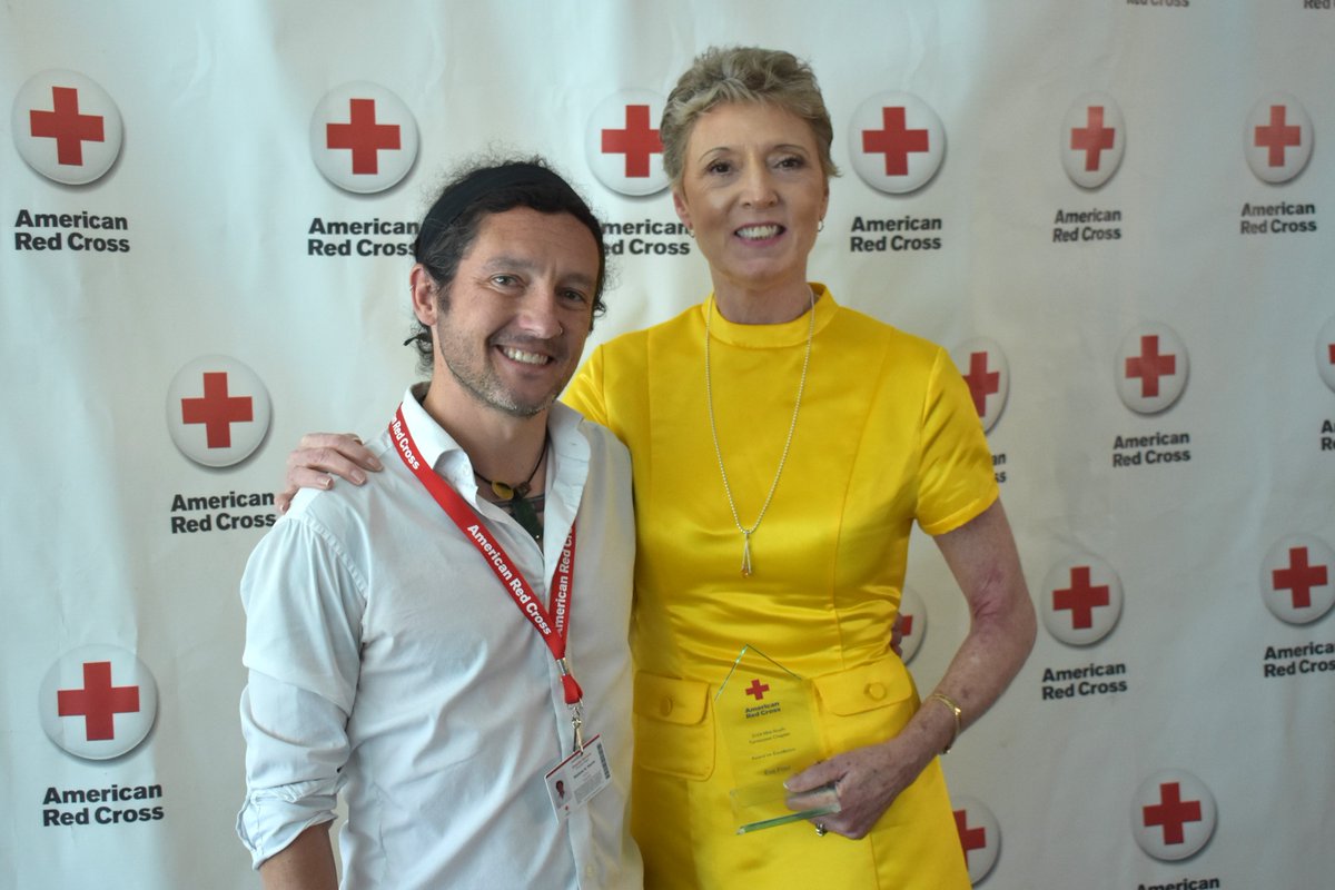 Congratulations to our Mid-South Red Cross volunteer award recipients! Tap here for our photo album: facebook.com/media/set/?van…