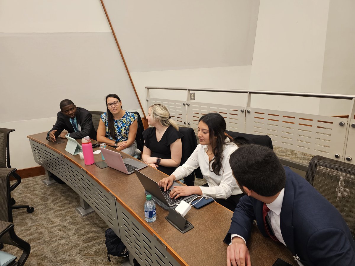 Thank you to this year’s MUSC student team for your effort and achievement in the recent @emoryghi Case Competition. Representing MUSC was Kaylee Simon; Adegboyega 'Tim' Adewale; Shipra Bethi; Mohamed Faisal Kassir; and Savannah Skidmore. We're proud of you!