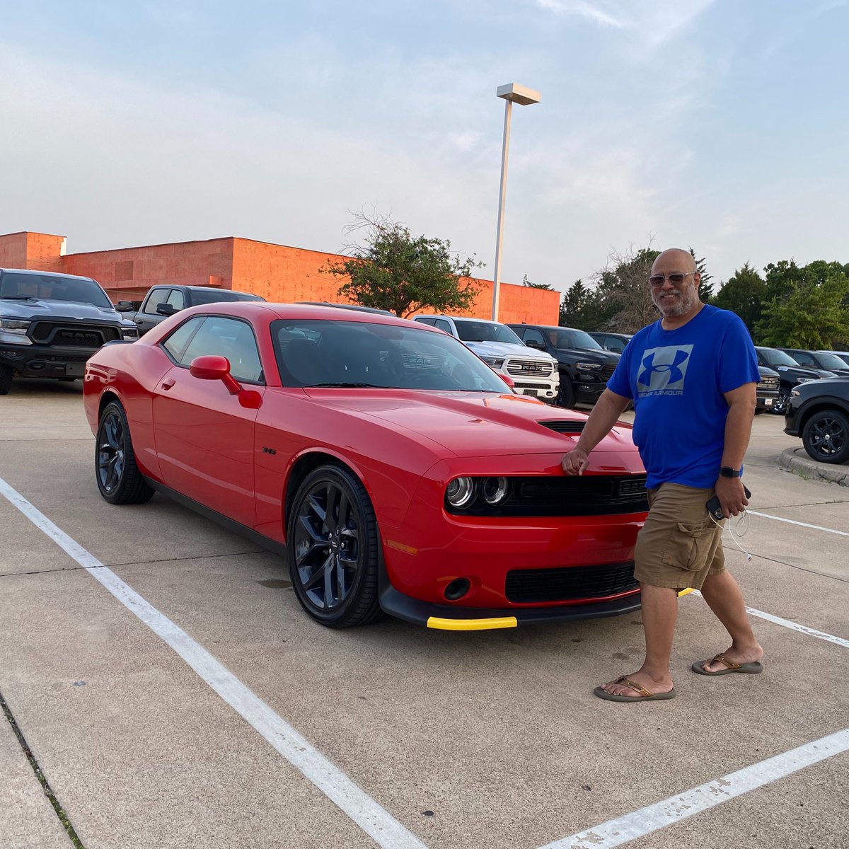 🎉 Thank you for your support, Robert! He just got himself a brand-new Dodge Challenger R/T! #DentonDodge #DodgeDeals