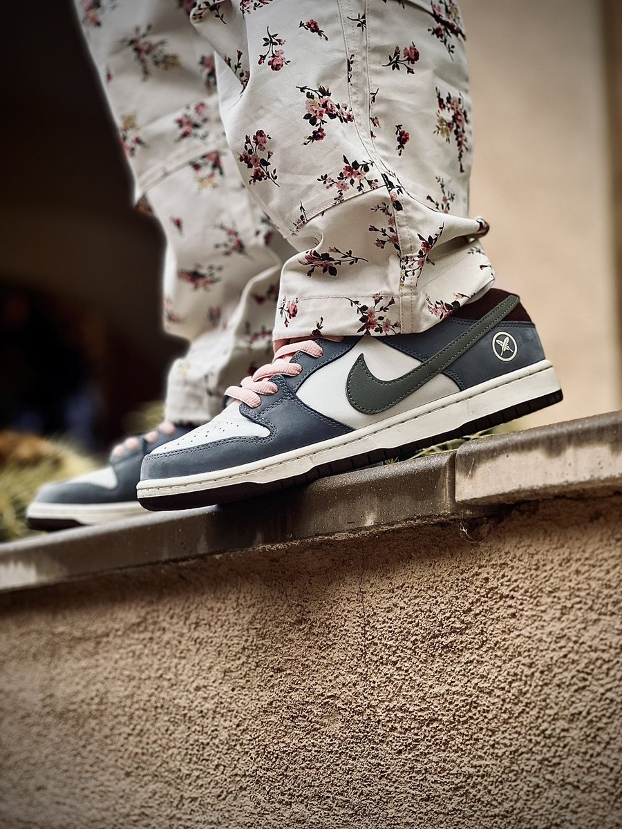 Almost Friday! Ike of my favorite combos to wear are these Huf pants and the yutos. Nike sb dunk low ‘Yuto’ #kotd #yoursneakersaredope #snkrsliveheatingup #snkrskickcheck