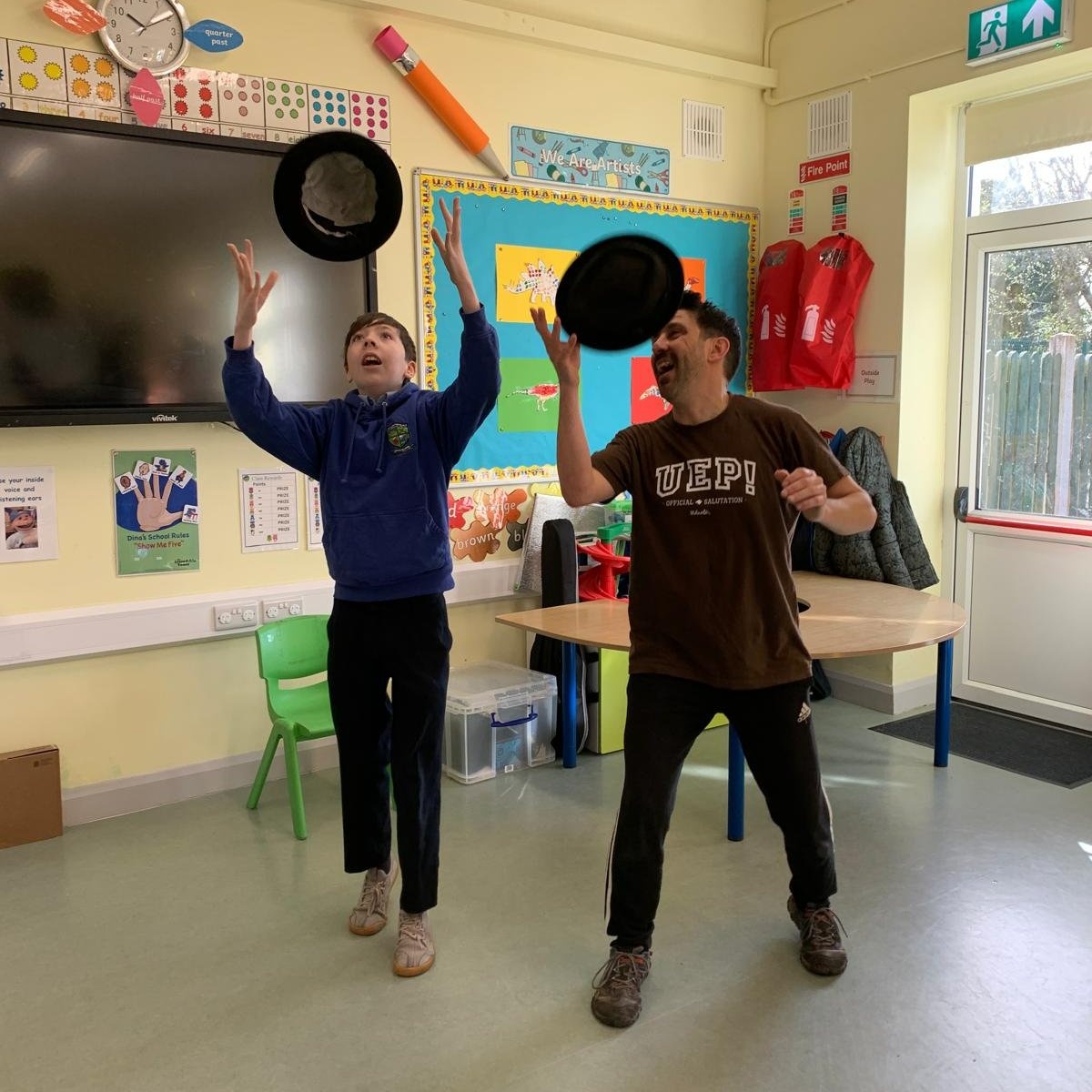 Artist Miquel Barceló in action at Castlegar National School delivering a Clown Workshop as part of the Branar sa Scoil programme.

Branar sa Scoil is a curated arts programme which is currently taking place in four DEIS primary schools in Galway city and county.