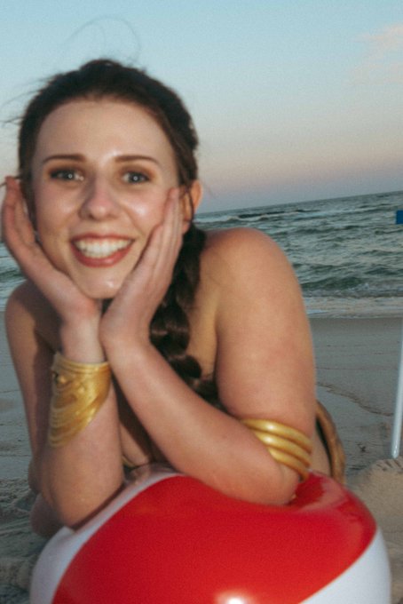 Oh,,, when I drop the pics from this Princess Leia shoot on OF and Fansly it&rsquo;s all over (also my sites<a href="/tag/maythe4th"class="tags"><span>#maythe4th</span></a>