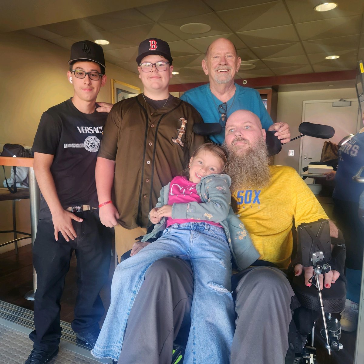 ⚾ Every adventure is unique, but a father is a father. Clayton wanted to make sure his son had an amazing time and an Adventure to see the Red Sox play at @angelstadium definitely didn’t disappoint. 🔗: loom.ly/tY2yRmE #teamgleason #als #nowhiteflags