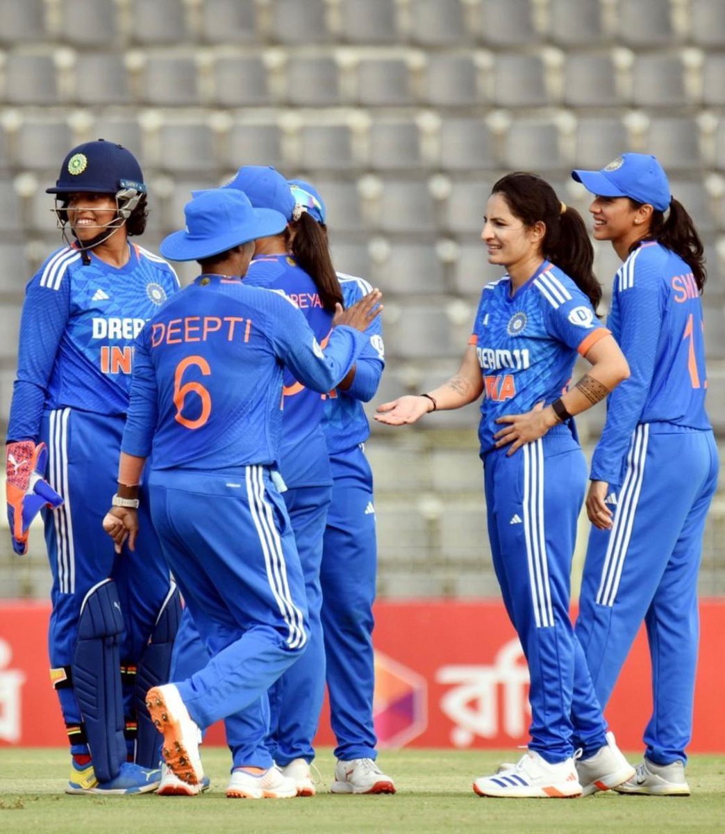 An exhilarating performance by the Women in Blue in the 3rd T20I secures the series victory with two games to spare! @mandhana_smriti and @TheShafaliVerma’s partnership in the run chase was simply sensational. Kudos to the entire team and support staff on this commanding series…