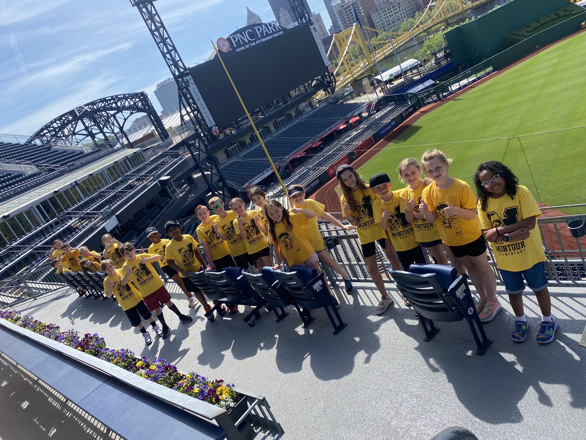 3rd Grade Field Trip to PNC Park-a beautiful day for our adventure 🖤💛 #MontourProud #PNCPark
