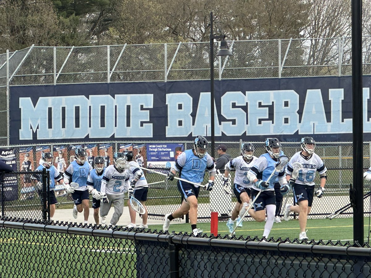 Wilktechsales's tweet photo. @DracutLacrosse @dracutmiddies @tdige22 @DracutLax @kelleymax18 @Cal_Desmarais Best part was the little Middies dancing, high fives and getting the boys pumped up! It was a great night to be a Middie! https://t.co/PgL0asTY7d