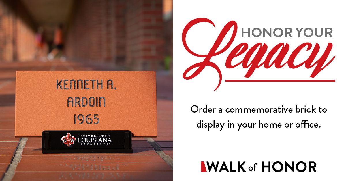 Looking for the perfect graduation gift? 🎓 Give your grad a piece of the Walk of Honor with a personalized replica brick paver featuring their name and year of graduation! #RaginGrads 🧱 bit.ly/3turf9k