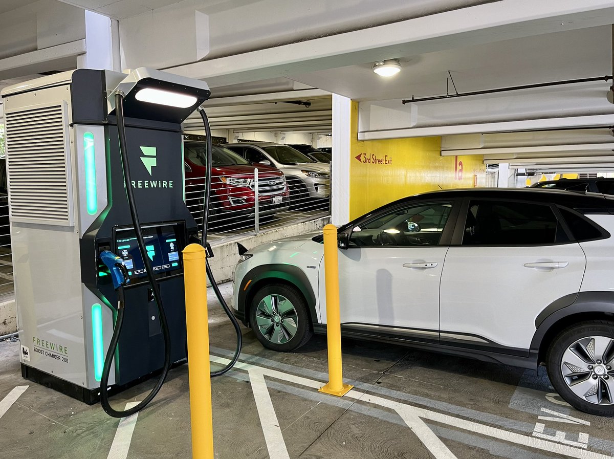 FreeWireTech's tweet image. Exciting News for any EV drivers traveling along Hwy 101! Throughout the entire month of May, FreeWire and the City of Morgan Hill are offering FREE ULTRAFAST CHARGING at a brand new FreeWire charger located at the downtown parking garage (55-99 E 4th St, Morgan Hill, CA 95037).