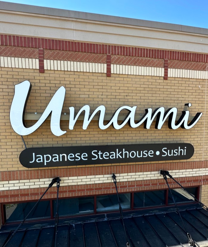 Umami Japanese Steakhouse & Sushi in Brier Creek 🍣Here we have a set of channel, ready to greet customers ✨
 ㅤ 
#RaleighNC #Raleigh #ChannelLetters #SignInstallation #Signage #Signs #Branding #BusinessBranding #BusinessSignage #ExteriorSigns #ExteriorSignage #Marketing