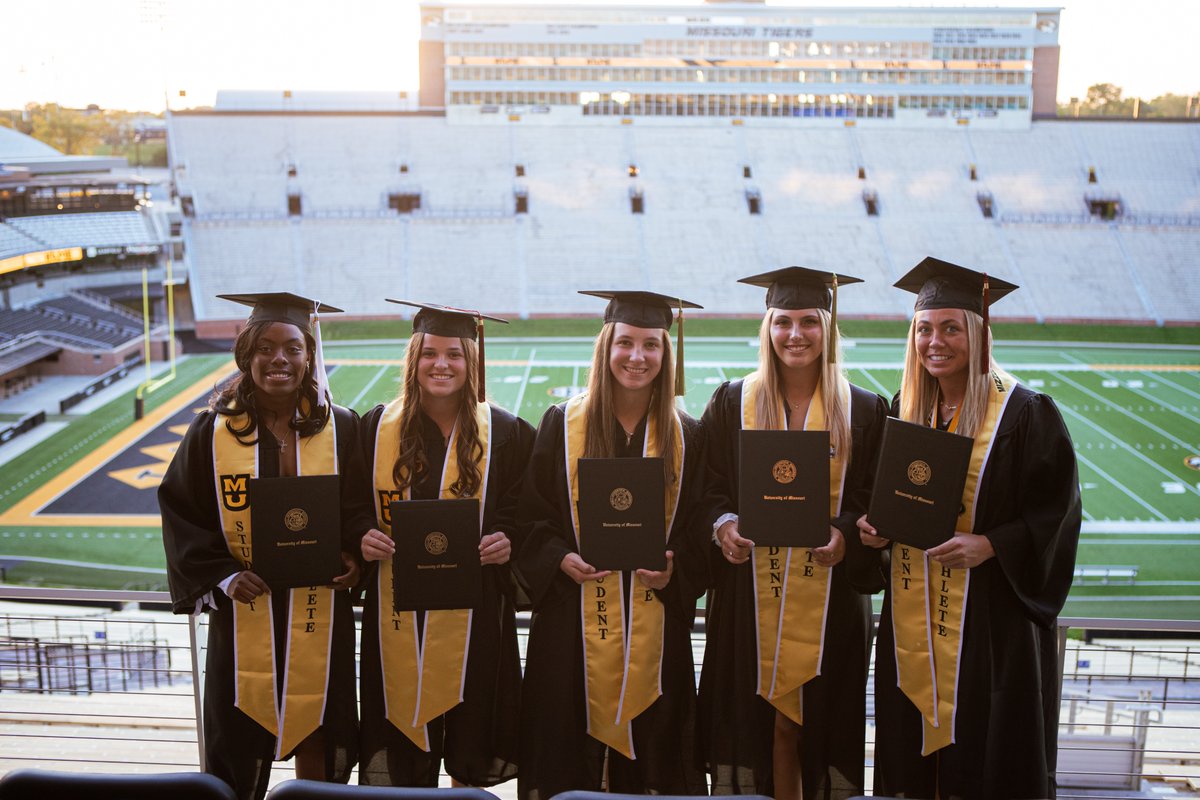 Our Graduates 🎓👩‍🎓

#OwnIt #MIZ🐯🥎