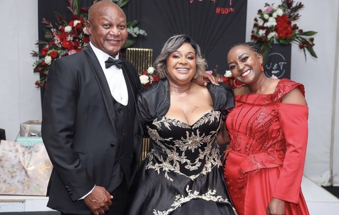 NSAVTech's tweet image. I feel blessed with the little people around me 🌻🌹🌺