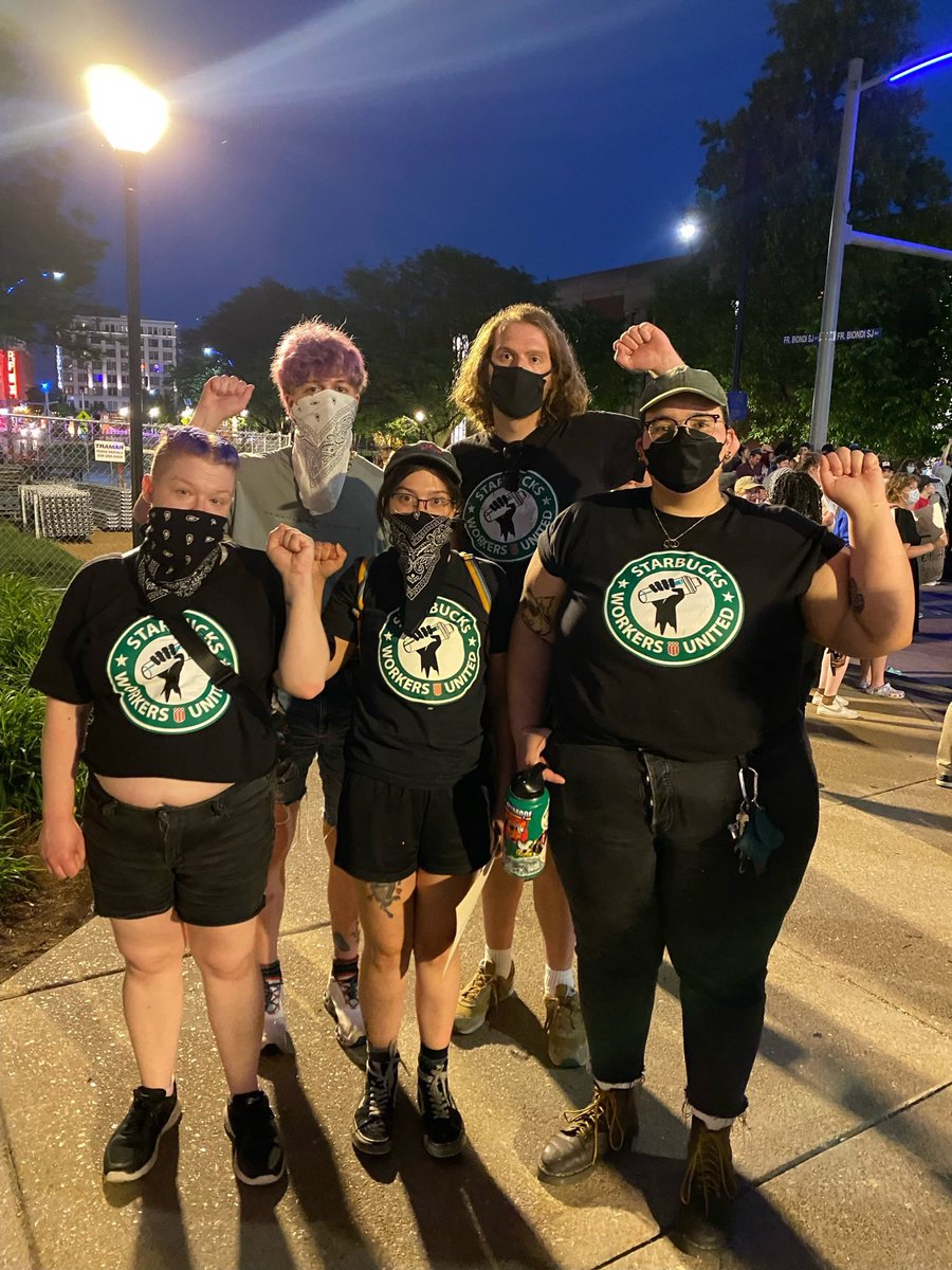 Proud show up in solidarity with SLU last night in their call for the university to divest from Boeing, proud of the amazing campus activists realizing their power and organizing despite immense nationwide police violence