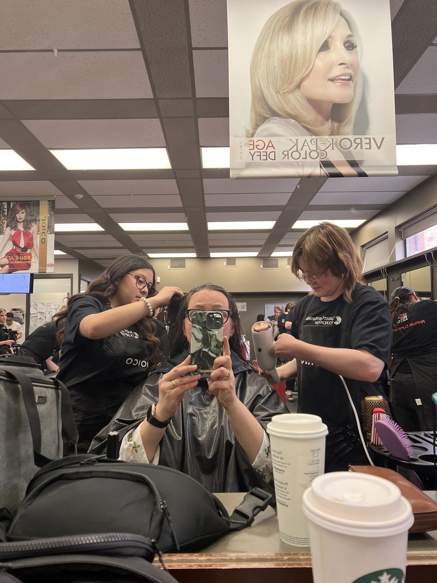 <a href="/ArtsTechCentre/">Louis Riel Arts & Technology Centre</a> for the <a href="/CancerCareMB/">CancerCare Manitoba</a> annual cure-a-thon event!! <a href="/cancersociety/">Canadian Cancer Society</a> #CancerAwareness #Cancer #CancerResearch