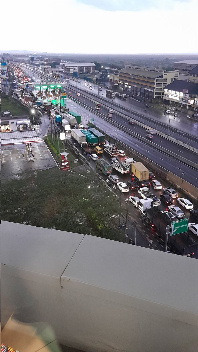 clemo_lumumba's tweet image. #mombasaroad
Kumbe watu Mombasa Road mnaumia hivi😅😅.
I take back what I said, Rongai traffic isn&apos;t the worst.