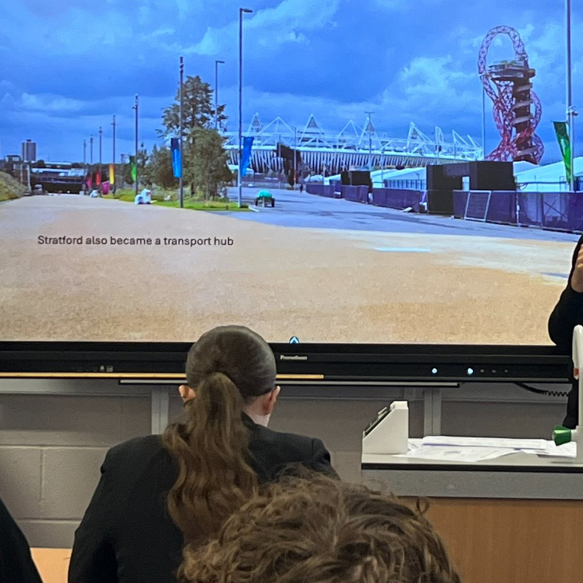 Y10 #Geography students have been presenting their findings on whether the regeneration of #Stratford was worth the cost. Drop your thoughts in the comments ⬇️ #explore #dream #discover #lewisham #deptford🚅🚄🚂