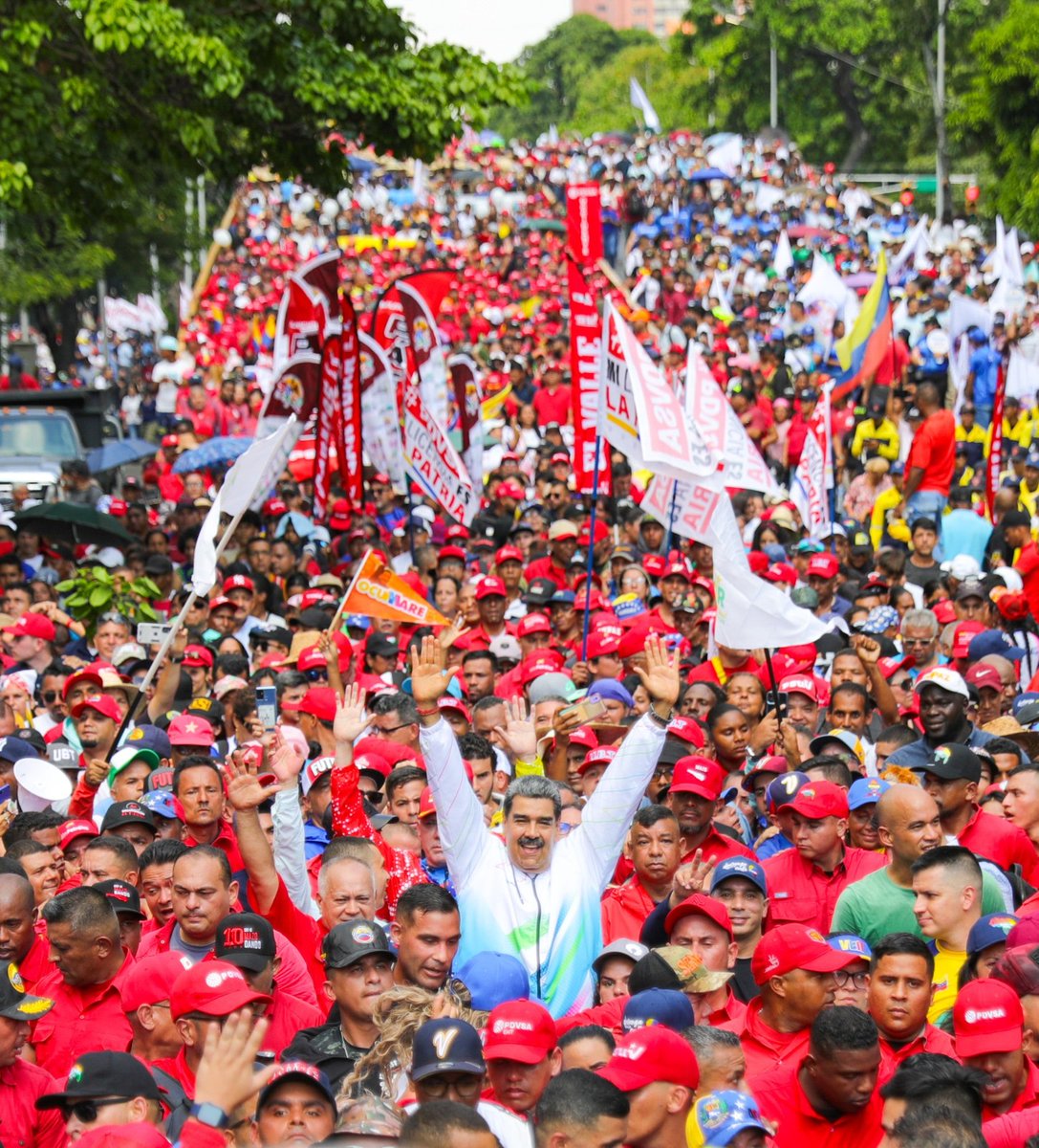 JCSantelizS's tweet photo. #2May | 🇻🇪 📢 

#BidenLevantaLasSancionesYa

¡Basta de Bloqueo!

¡La Esperanza está en la Calle!
Juntos y juntas seguiremos venciendo 💪🏻🇻🇪 https://t.co/4stVXHZuKv