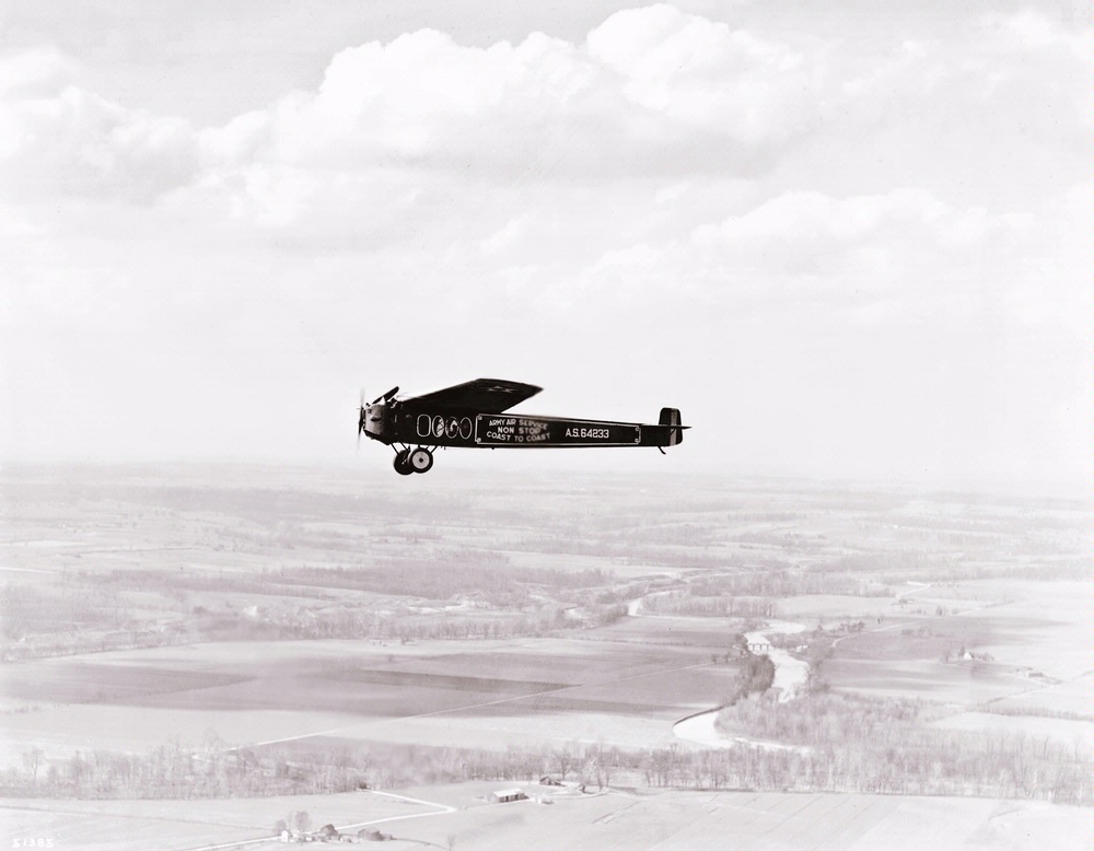 #OTD in 1923, Lt. John A. Macready and Lt. Oakley G. Kelly took off from Roosevelt Field in New York in a Fokker T-2 transport to begin the first nonstop transcontinental flight. #IdeasThatDefy