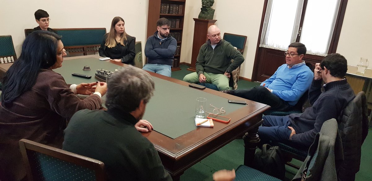 ANDEUruguay's tweet photo. 📍En San José también nos reunimos con el equipo del #CentroPyme y @ccisanjoseuy para intercambiar sobre la necesidades locales de mayor difusión de los instrumentos de apoyo a empresas, más llegada a localidades del interior del depto. y de cómo abordar el sector del agro. 👌 https://t.co/banwioCJ1C