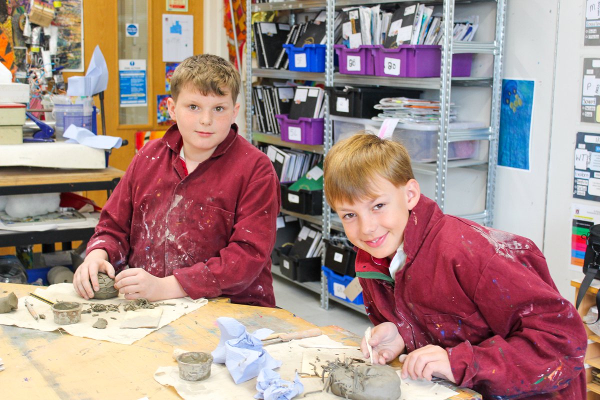 Year 6 have begun making ceramic pods inspired by ceramist Alice Ballard 🎨

We can't wait to see the final products!

#art #artist #ceramist #clay #ceramicpots #artlesson #year6 #prepschool #independentschool #sevenoaks #kemsing #otford