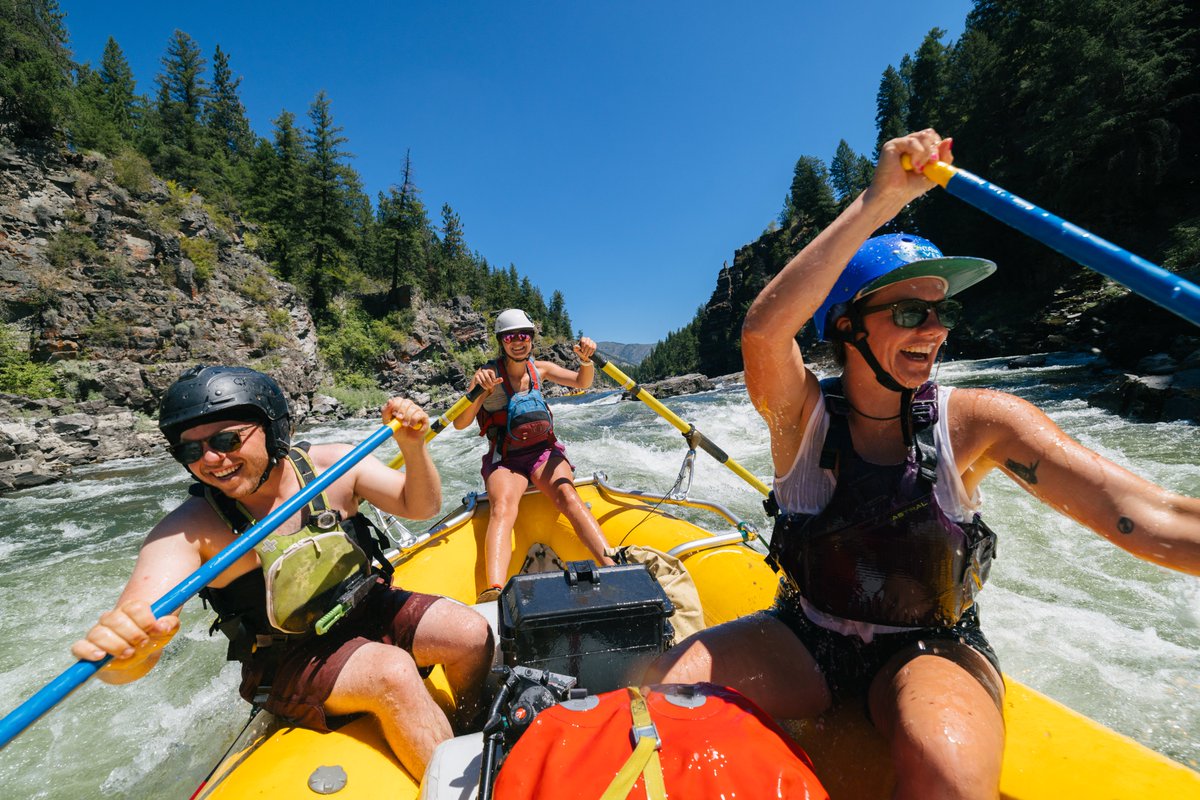 As winter fades and our rivers swell with snowmelt, peak-season rafting is in full effect. Read our blog and learn more about where to get on the water for a wildly fun time. bit.ly/4bfu0jl 📷: Andy Austin #GlacierMT #Montana #RecreateResponsibly