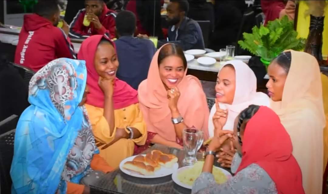 Samsom Kebede exemplified the spirit of #Eritreanism by generously serving our #Sudanese brothers and sisters not just for a day, but for the entire month of Ramadan at his fast-food cafeteria, completely free of charge. His selflessness and compassion shine as a beacon of