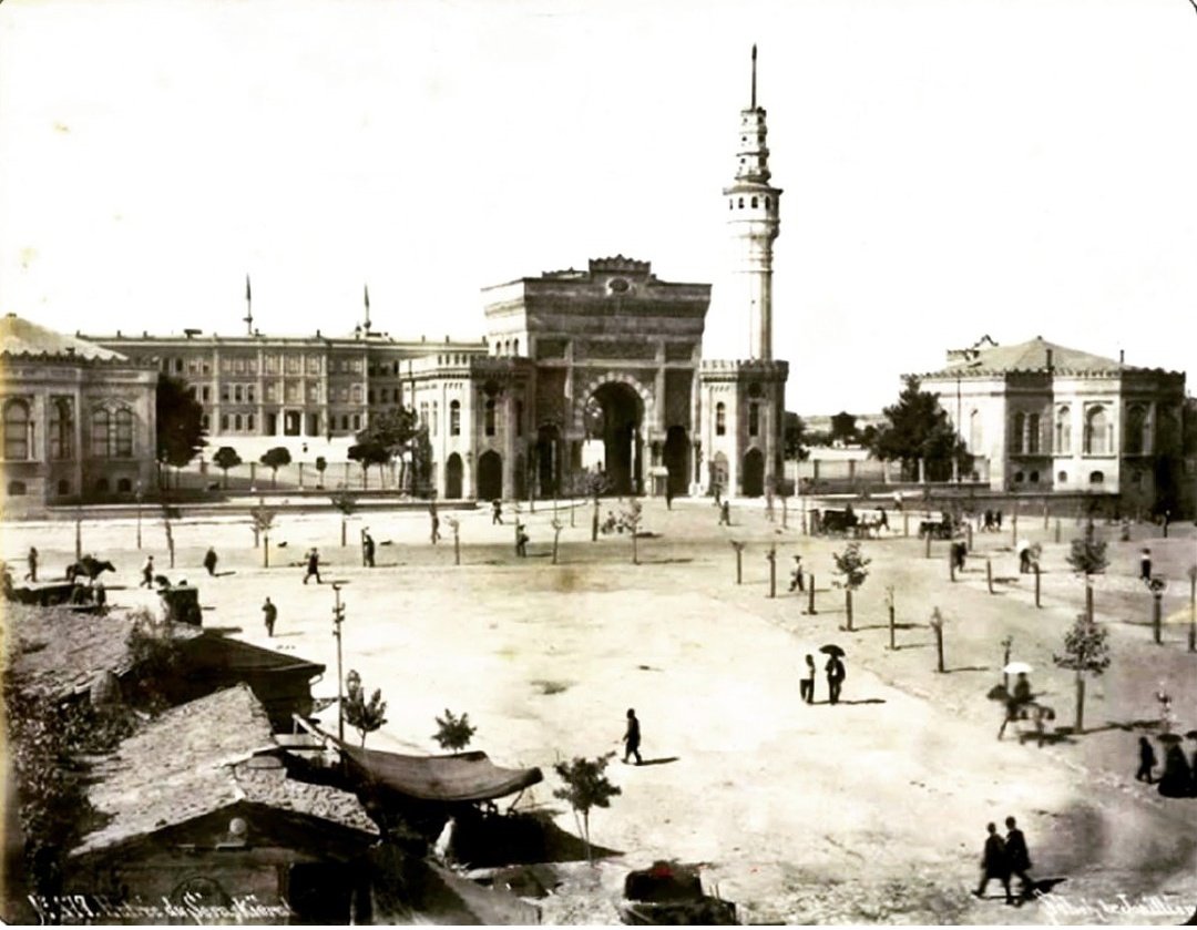 Beyazıt meydan sereskerat 1890. #Tarihiyarımadafatih #Beyazıt #istanbul