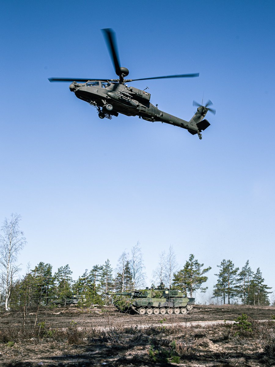 Look up! The @ArmyAirCorps plays a significant role in #Arrow24 by executing close air support and Search & Destroy-missions. All troops get to work with air support & under aerial threat. By training together, our separate strengths take shape as mutual know-how.
 
#JEFtogether