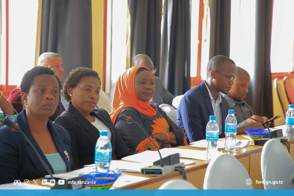 Deputy Minister, @mfa_tanzania, Hon. Amb. Mbarouk Nassor Mbarouk officiated the 4th Meeting of Ministry's Workers Council held in Arusha on the 2nd May 2024. Among others, the Council discussed the Ministry's Budget for the Financial Year 2024/25.