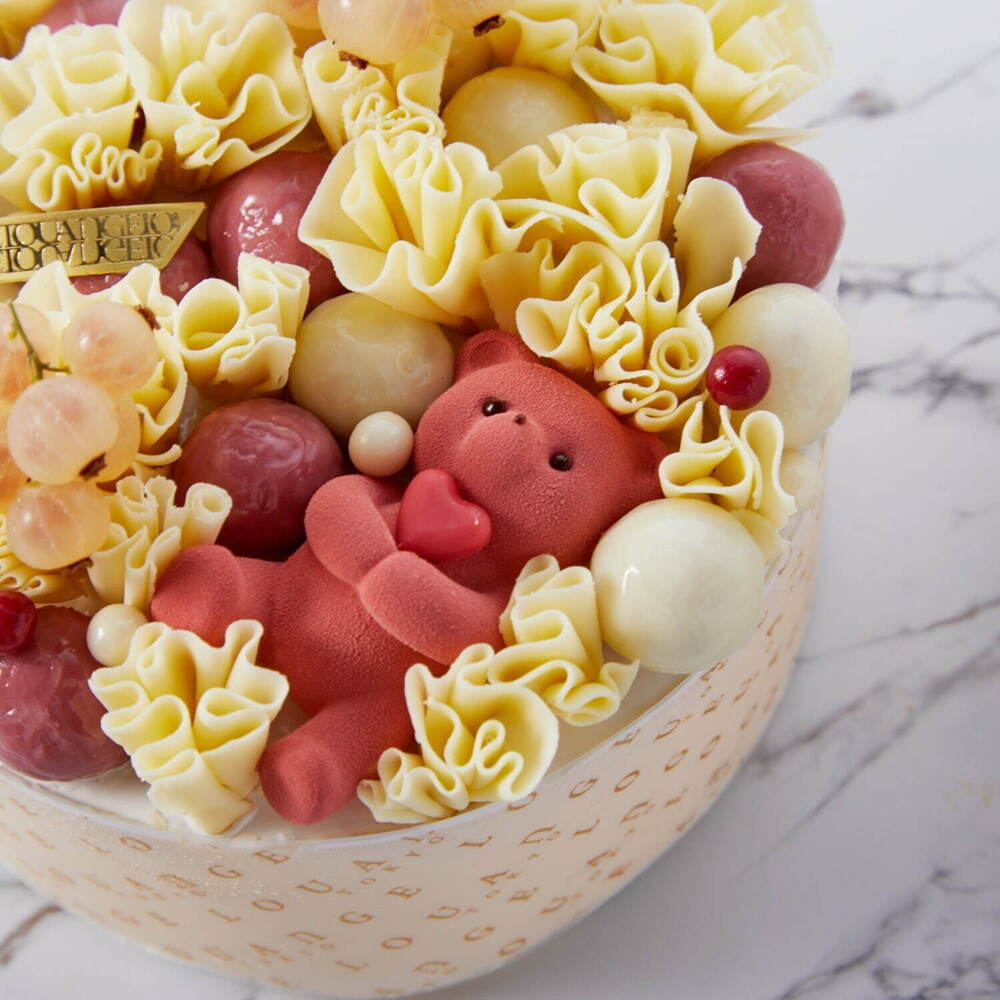 ルワンジュ東京の24年“母の日”ケーキ、クマをのせたショートケーキや苺タルト - fashion-press.net/news/118312