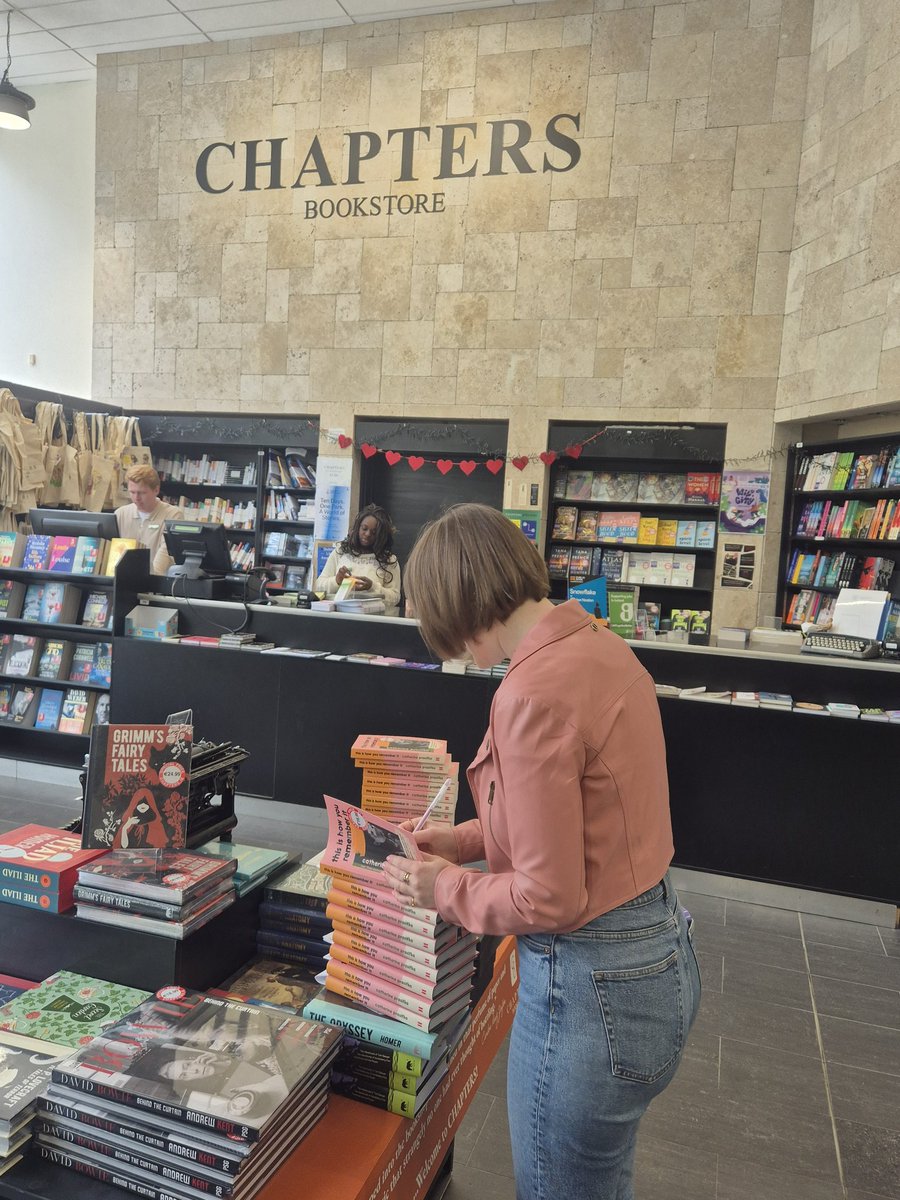 Always a pleasure to call to @chaptersbooks as @prasifcat signs copies of @thisishowyourememberit
 @canongatebooks