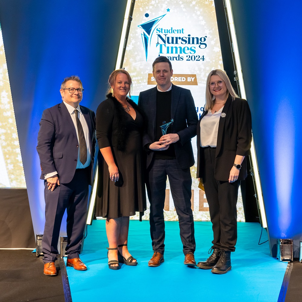 🏆 @uochester is thrilled to congratulate our own Kate Knight and Lee Caiger for winning the '24 Student @NursingTimes Award in Teaching Innovations for their 'First of Everything' podcast 🏆 Be sure to check it out via: podcasters.spotify.com/pod/show/yourf… #Nursing